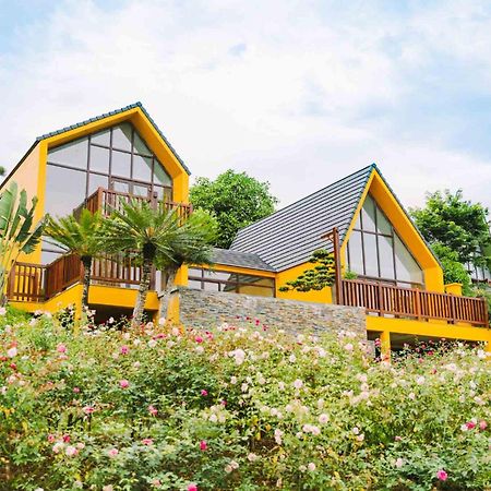 Legacy Hill Resort & Villas Hòa Bình エクステリア 写真