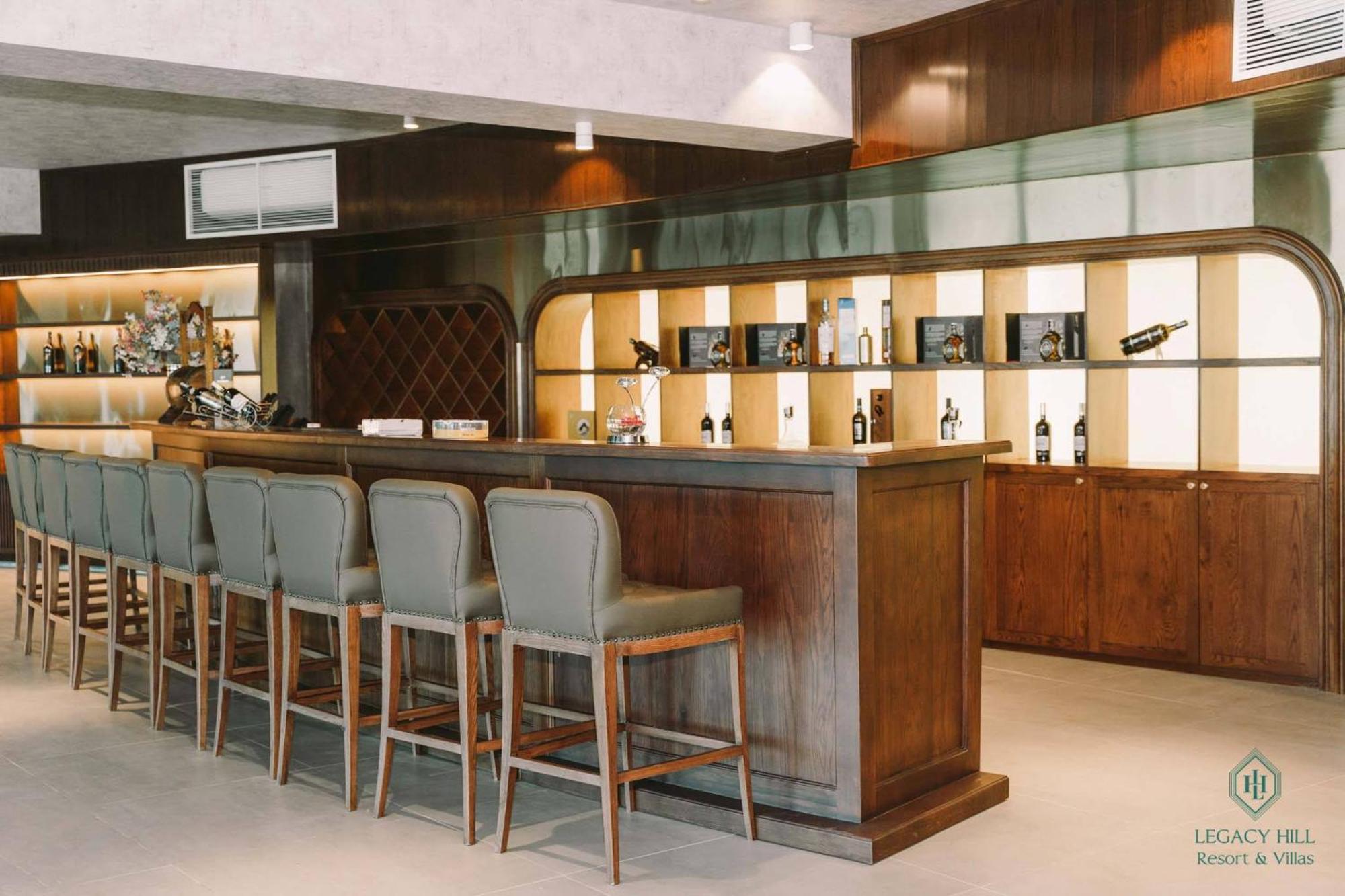 Legacy Hill Resort & Villas Hòa Bình エクステリア 写真