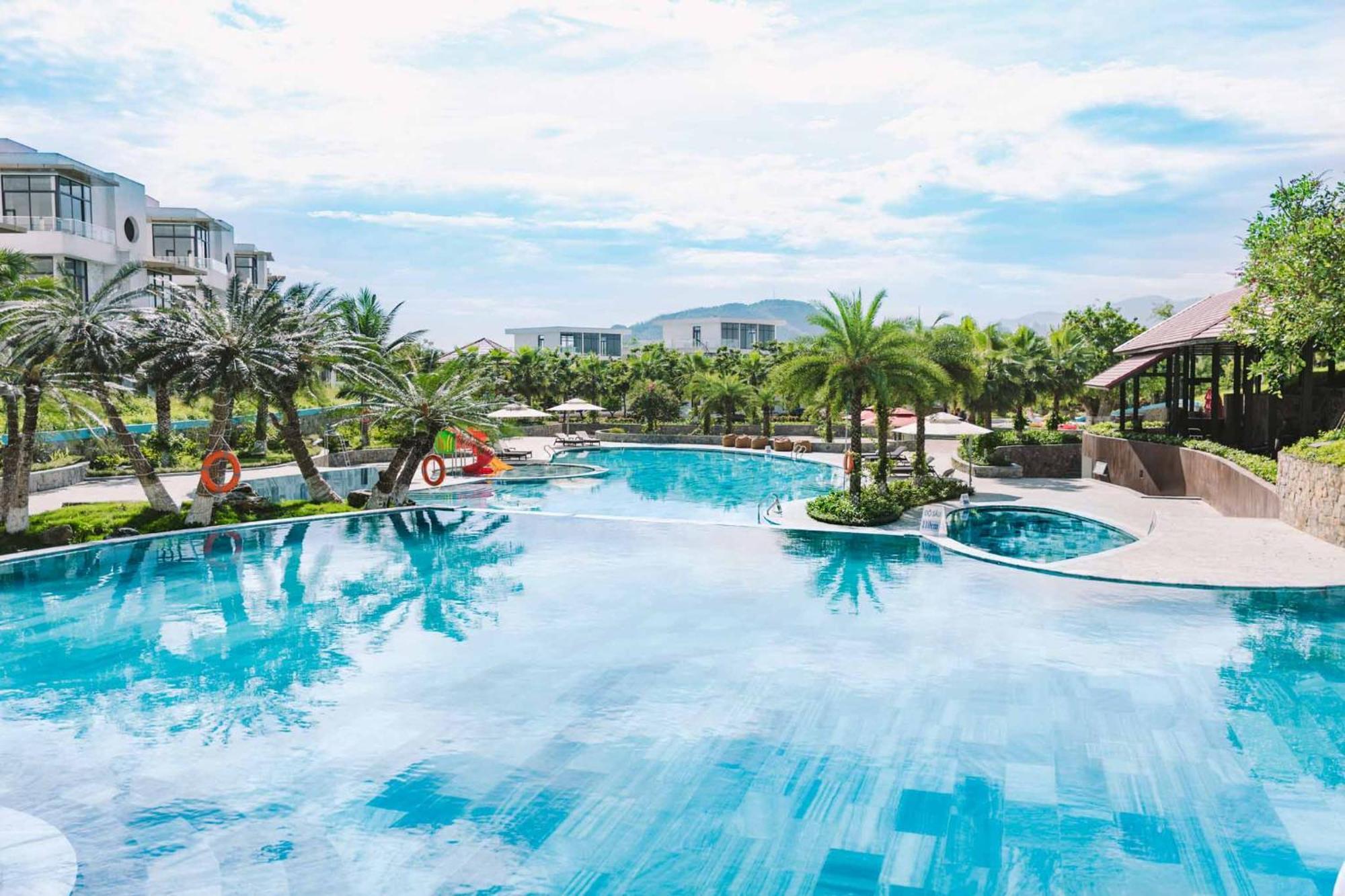 Legacy Hill Resort & Villas Hòa Bình エクステリア 写真