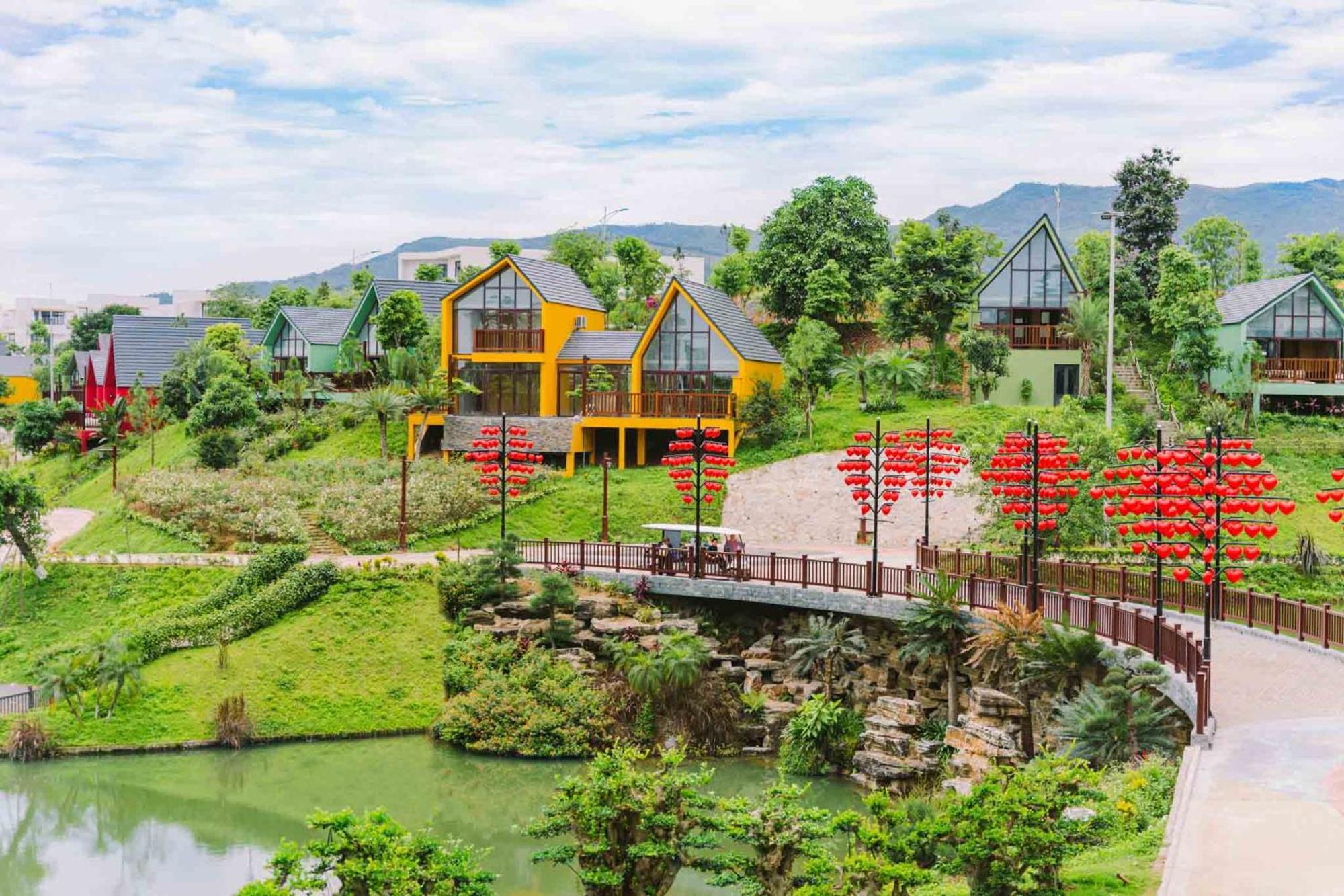 Legacy Hill Resort & Villas Hòa Bình エクステリア 写真